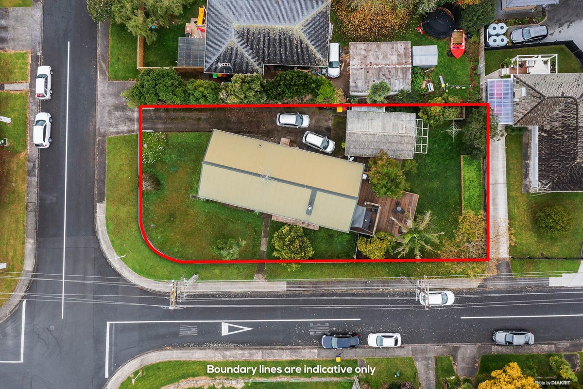 145 Tirimoana Road, Te Atatu South, Auckland - Carousel 2