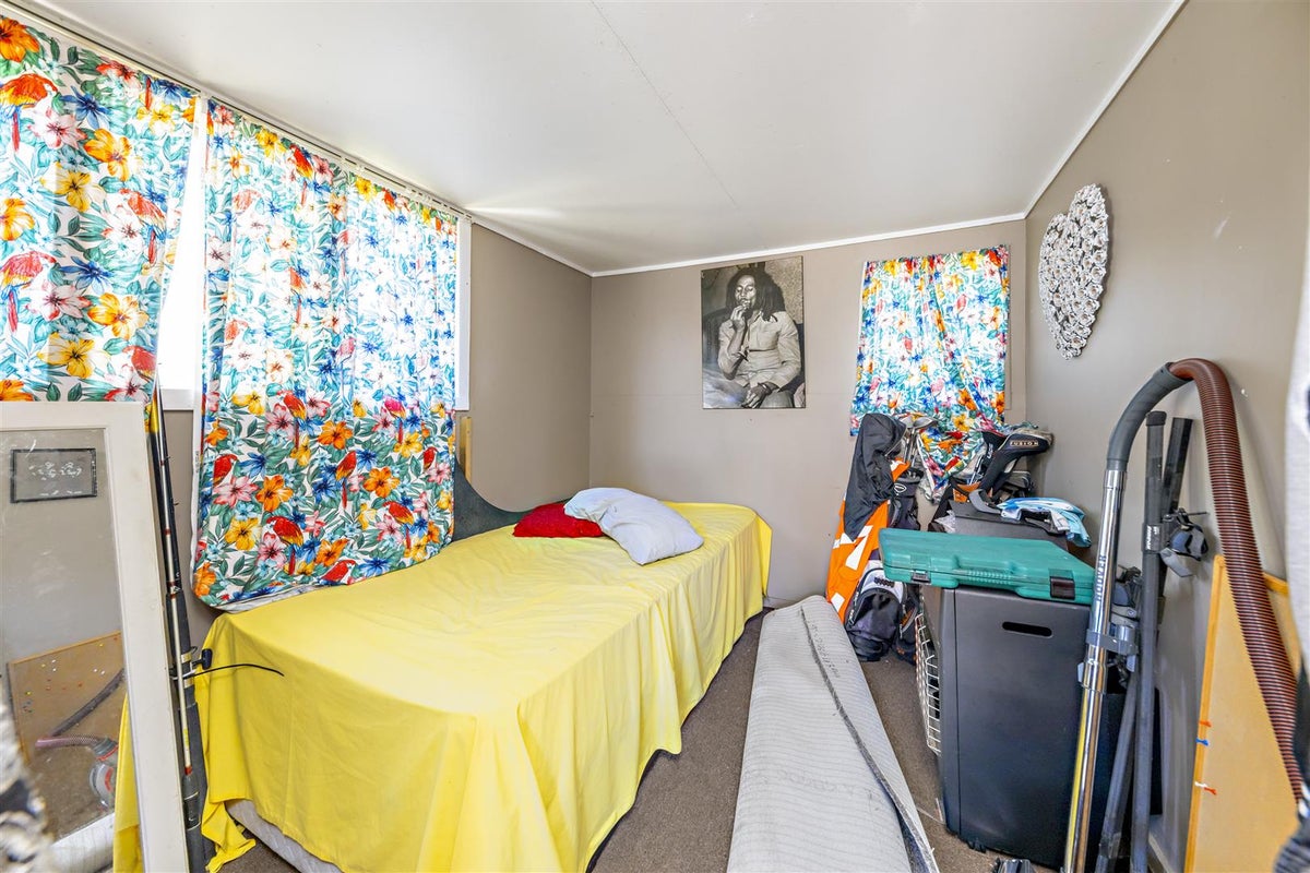 49 Te Irirangi Drive, Clover Park, Auckland - Carousel 15