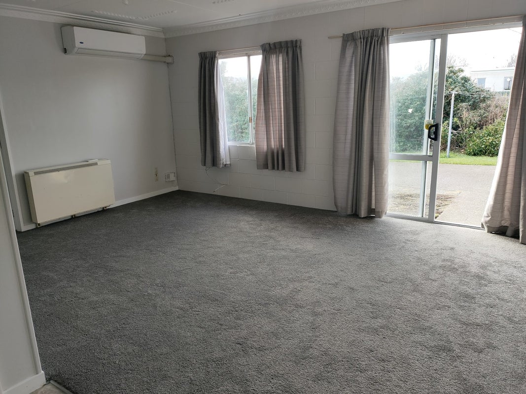 4/158 Crinan Street, Appleby, Invercargill - Carousel 1