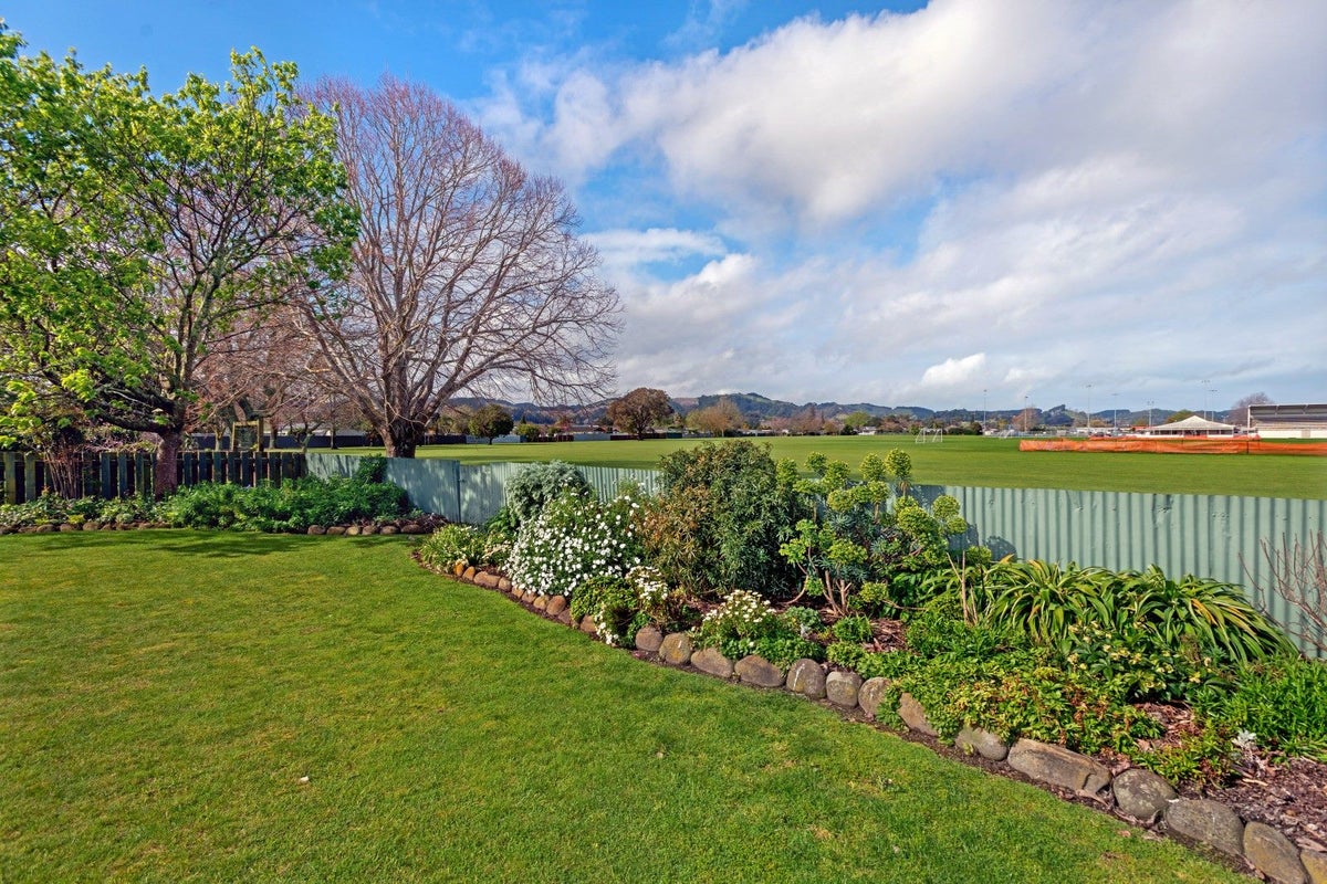 1052 Aberdeen Road, Te Hapara, Gisborne - Carousel 2
