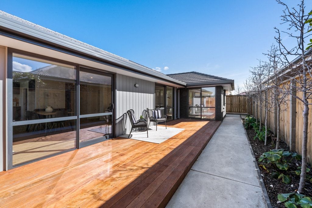 11 Magnolia Drive, Springlands, Blenheim - Carousel 2