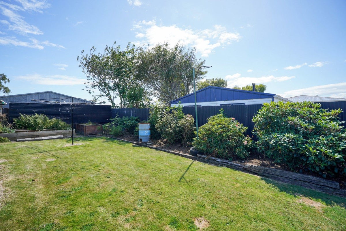 184 Tanner Street, Grasmere, Invercargill - Carousel 21
