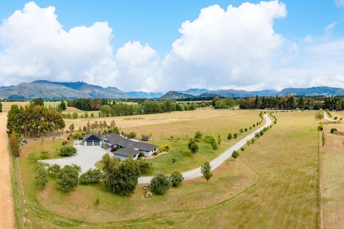658 Ballantyne Road, Wanaka - Carousel 20