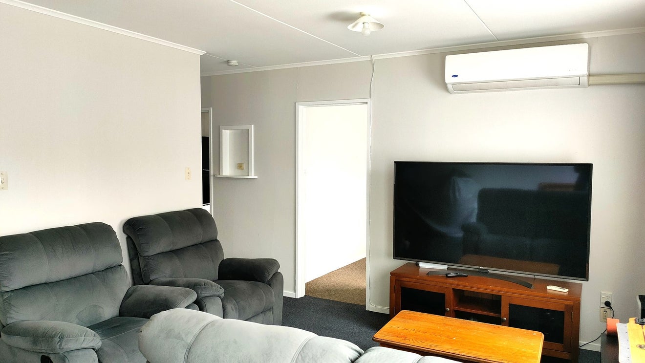 2/158 Crinan Street, Appleby, Invercargill - Carousel 2