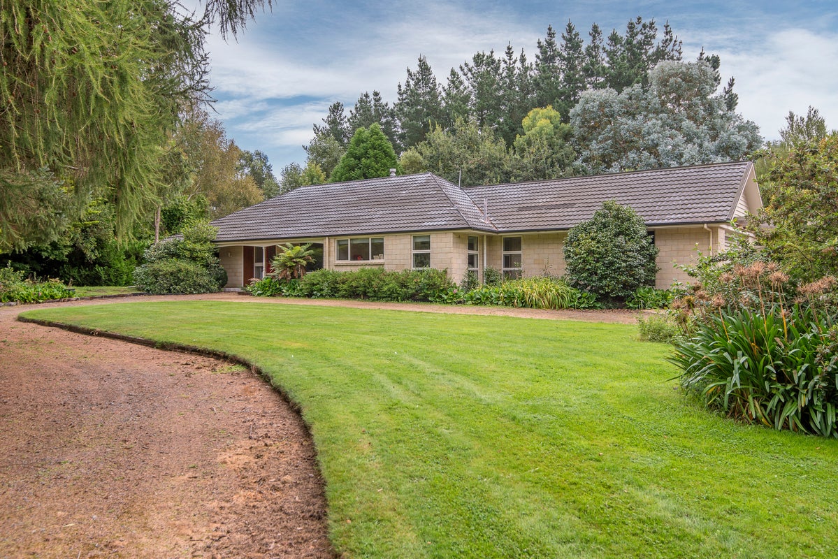 508 Halkett Road, Christchurch - Carousel 1