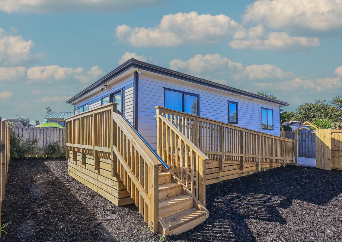 43 Hamill Road, Otara, Auckland - Carousel 1