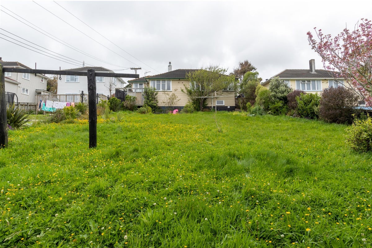 37 Downes Street, Titahi Bay, Porirua - Carousel 14