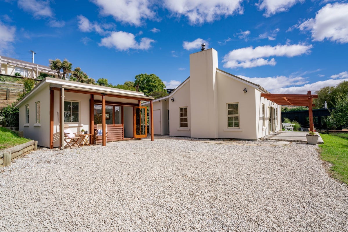 25 Domain Road, Bannockburn, Cromwell - Carousel 1