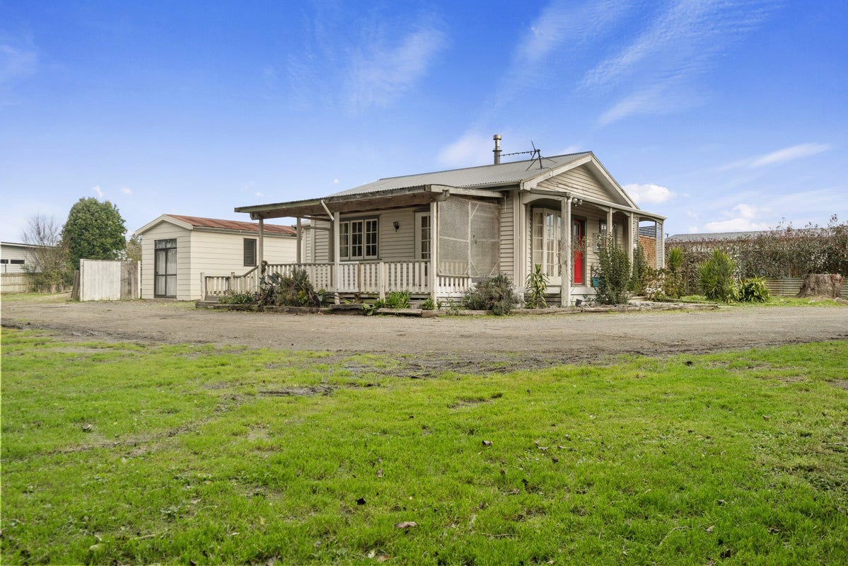 1A Divers Road, Horotiu, Hamilton - Carousel 1