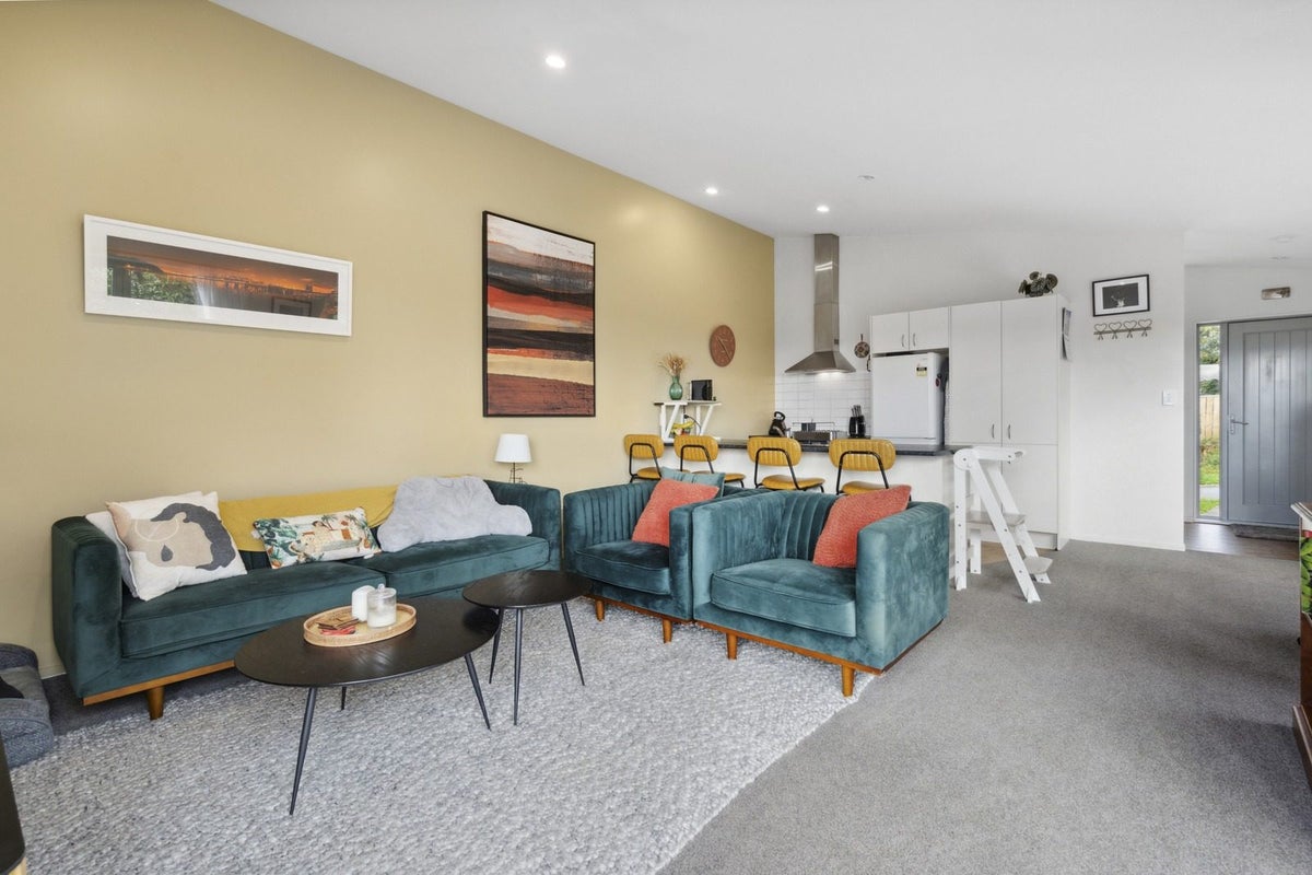 24A John Sims Drive, Broadmeadows, Wellington - Carousel 1