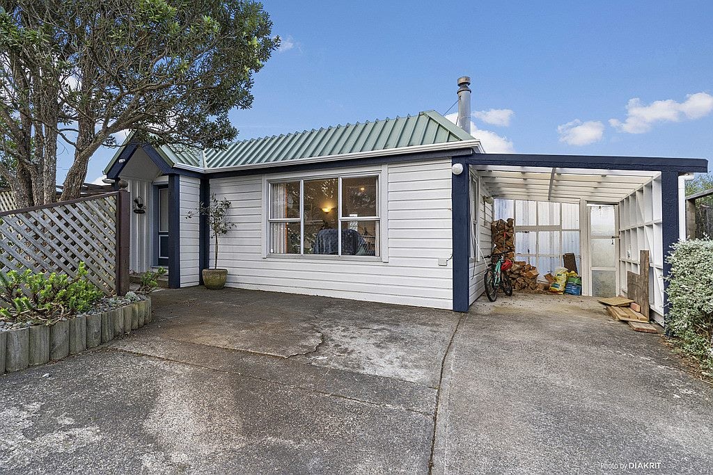 149 Mitchell Street, Brooklyn, Wellington - Carousel 2
