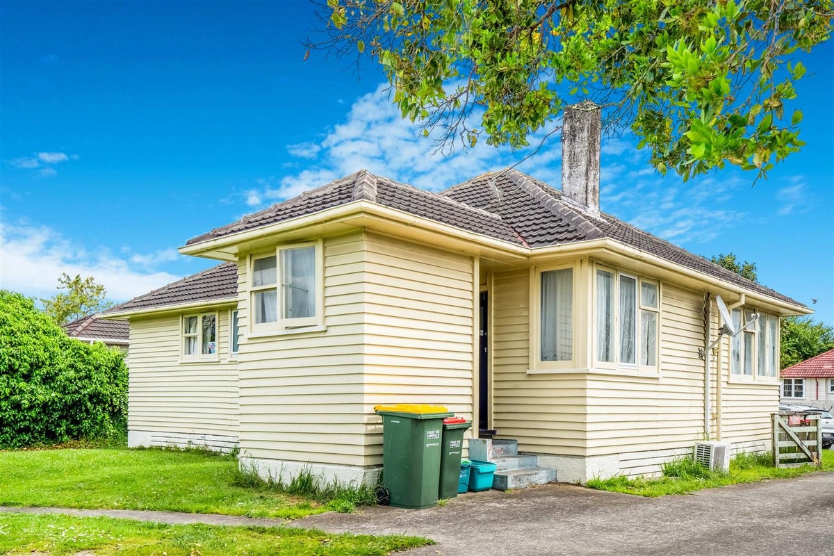 4 McPherson Place, Fairfield, Hamilton - Carousel 1