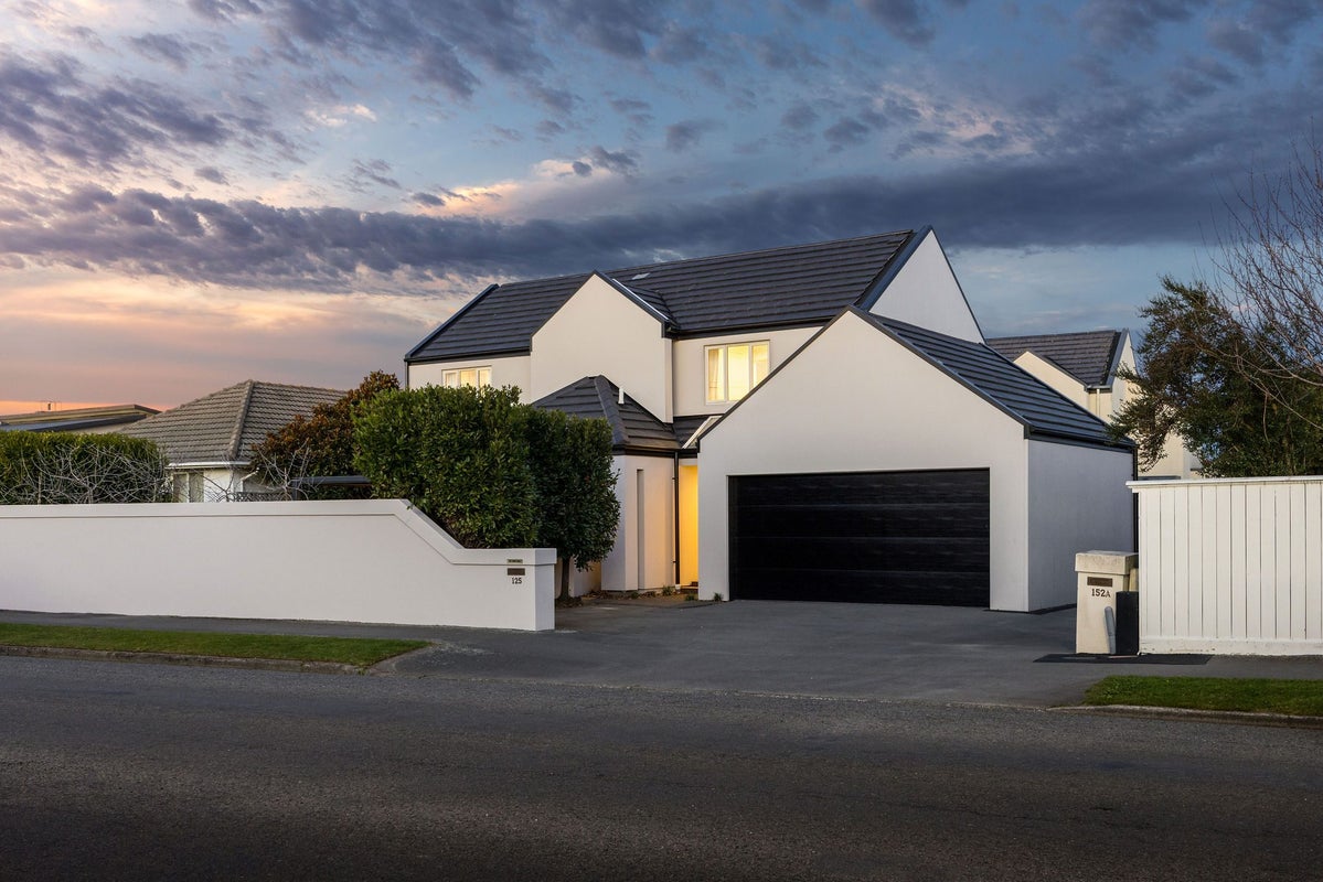 152 Avonhead Road, Avonhead, Christchurch - Carousel 1
