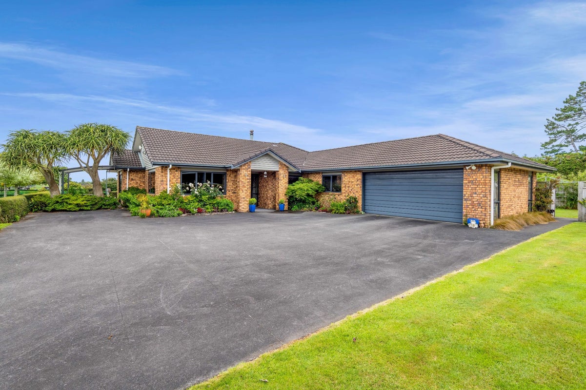 325A Awai Road, Tarurutangi, New Plymouth - Carousel 1