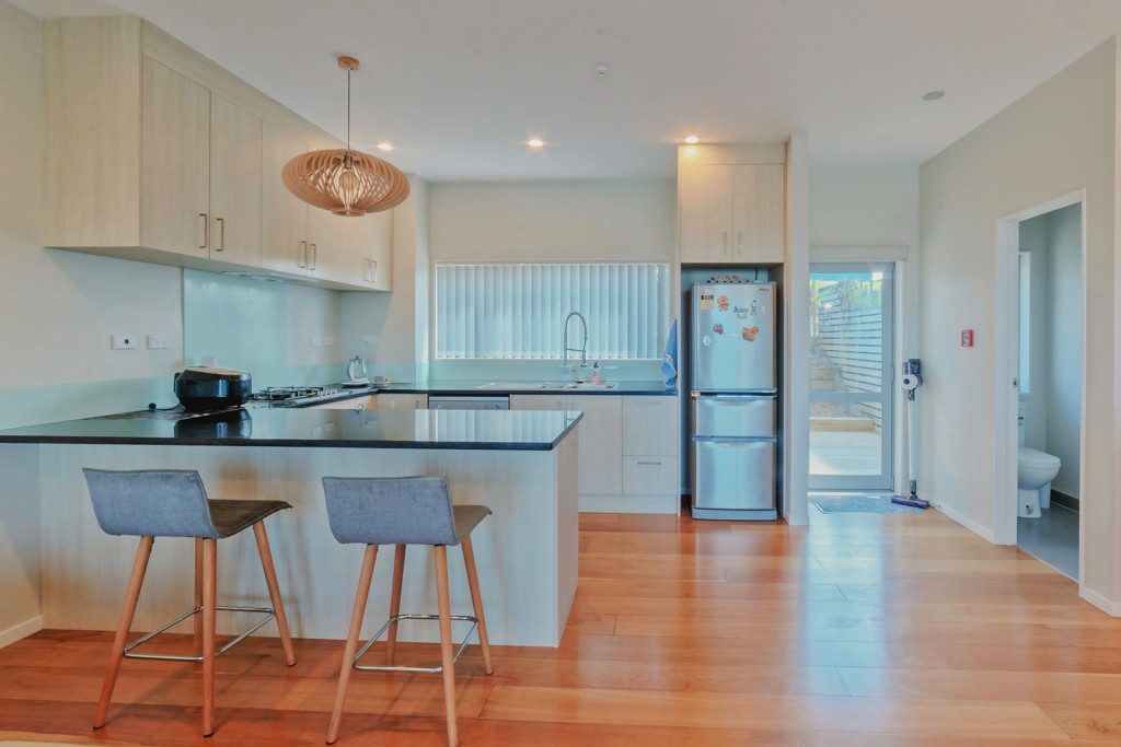 11/147 Albany Highway, Unsworth Heights, Auckland - Carousel 2
