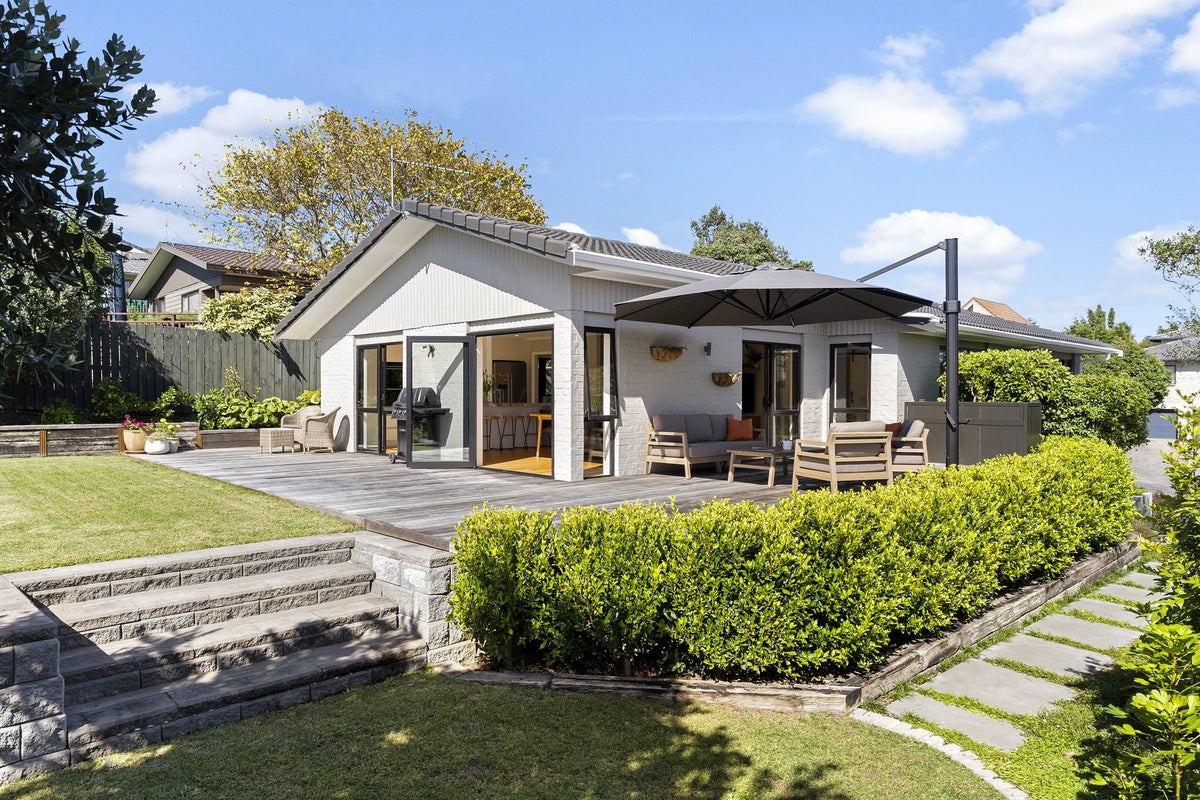 60 John Gill Road, Shelly Park, Auckland - Carousel 1
