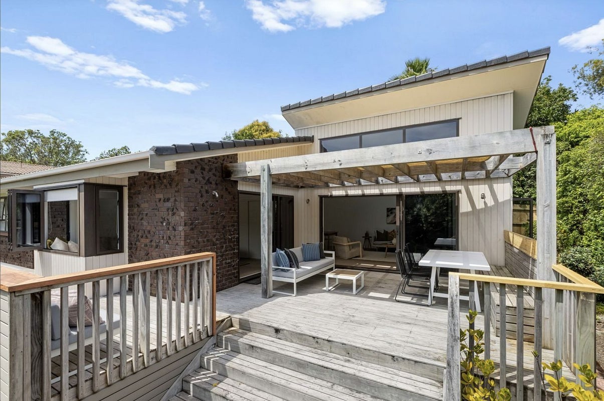 230A Beach Road, Campbells Bay, Auckland - Carousel 1