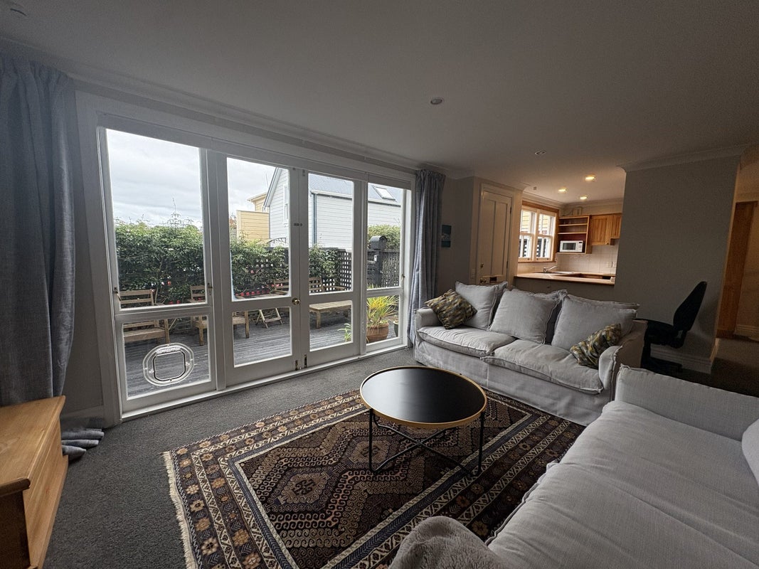 18B Saint Mary Street, Thorndon, Wellington - Carousel 1