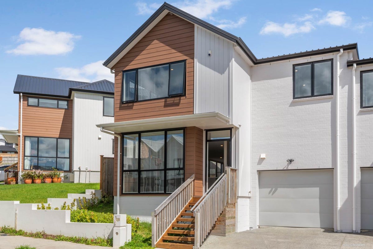 20 Seafarer Crescent, Stanmore Bay, Whangaparaoa - Carousel 1
