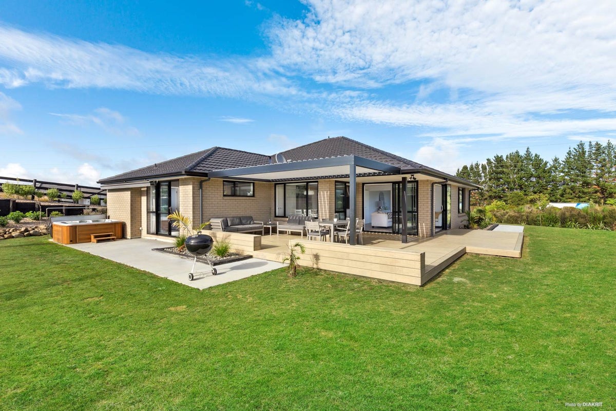 39 Millstone Lane, Pokeno - Carousel 1