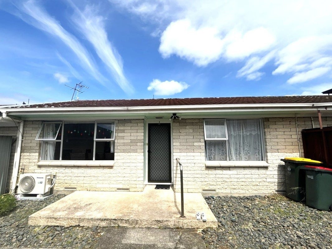 2/127 St George Street, Papatoetoe, Auckland - Carousel 1