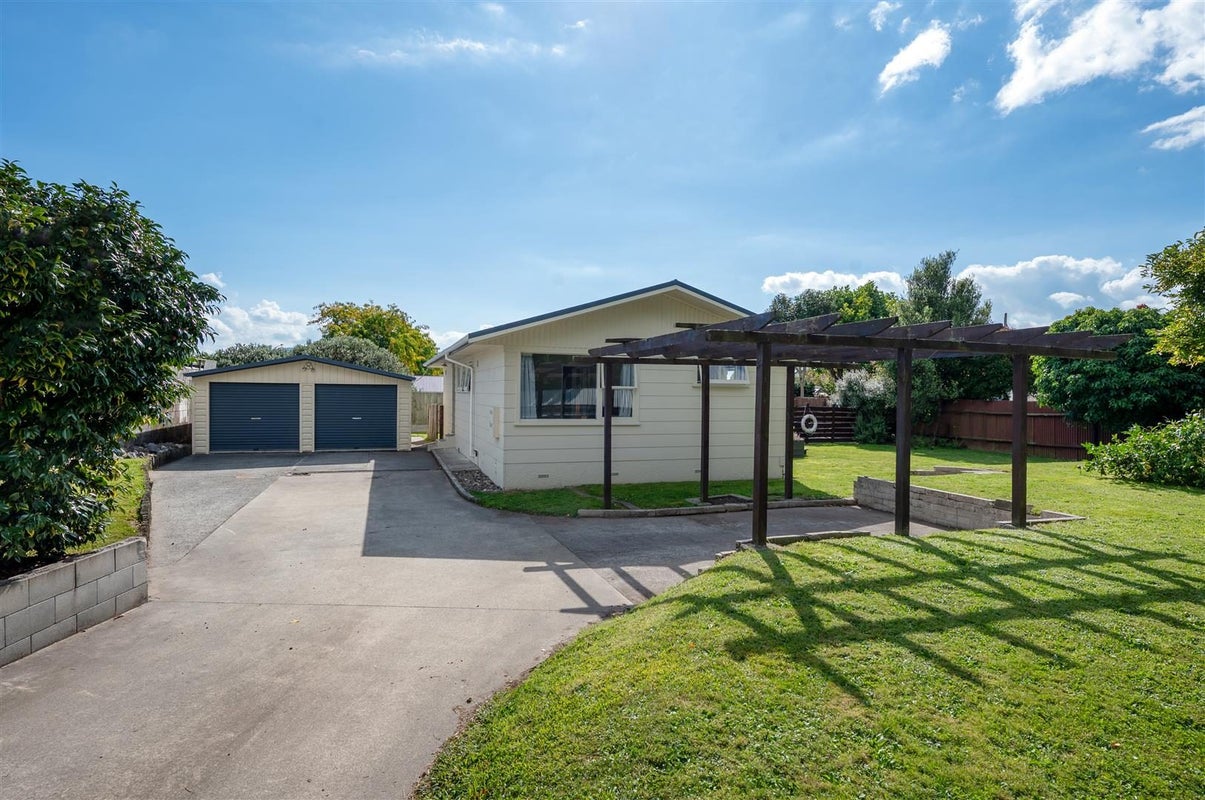8 Thackeray Place, Owhata, Rotorua - Carousel 2