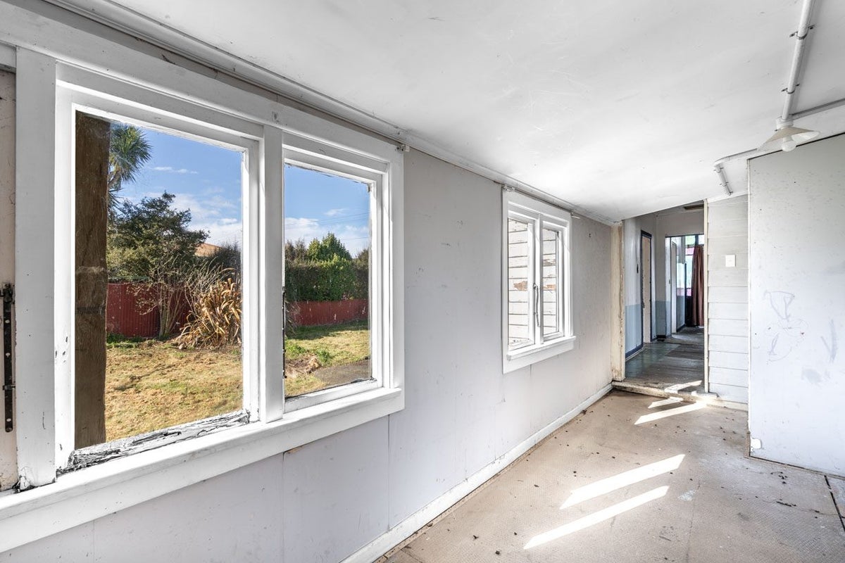 4 Waverley Street, East Gore, Gore - Carousel 2