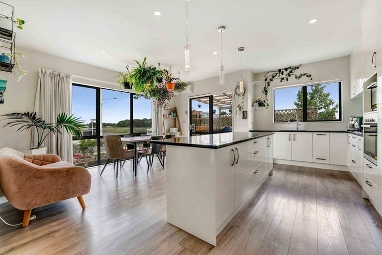 67 Okawa Avenue, Papakura, Papakura - Carousel 2