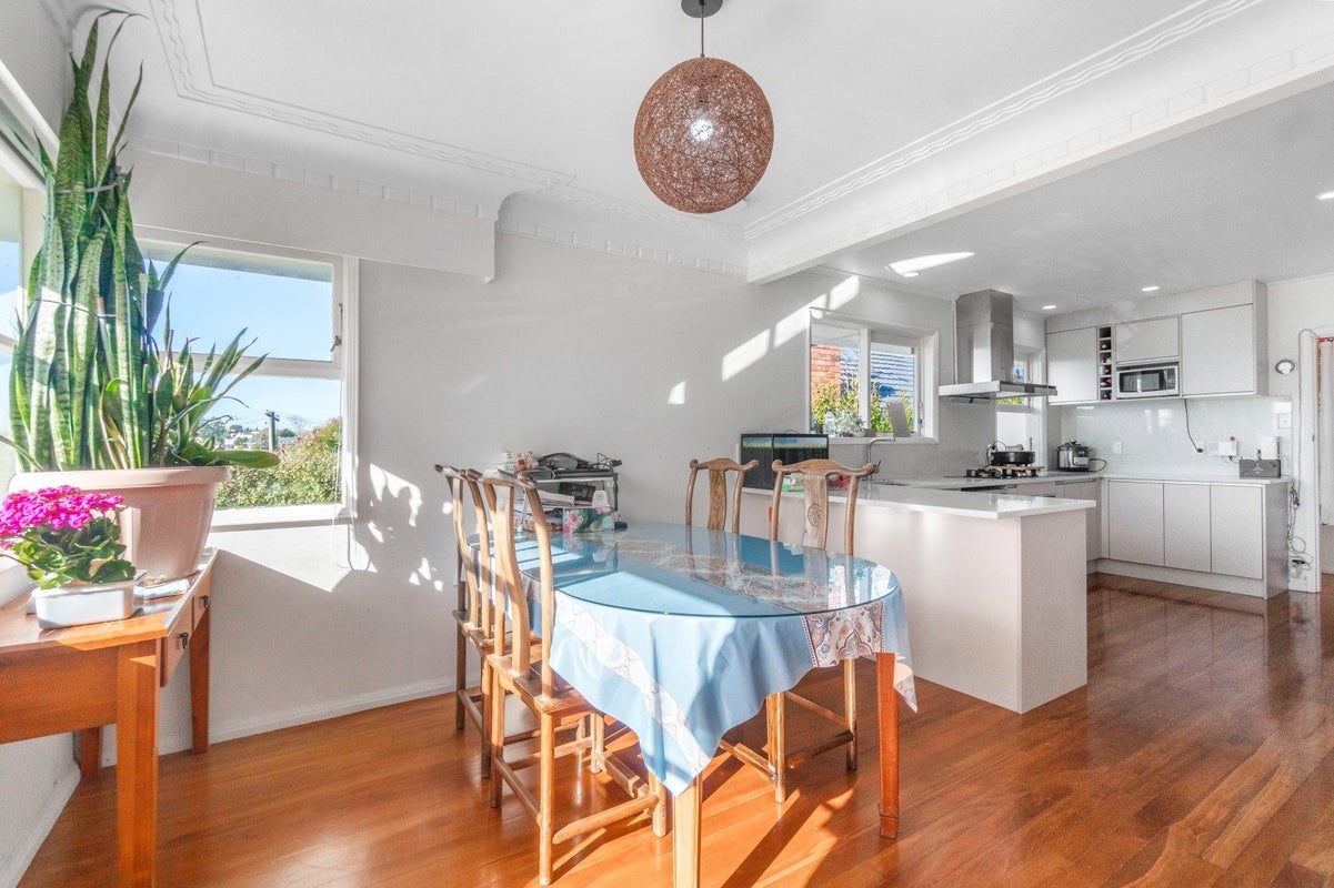 9 Combes Road, Remuera, Auckland - Carousel 2