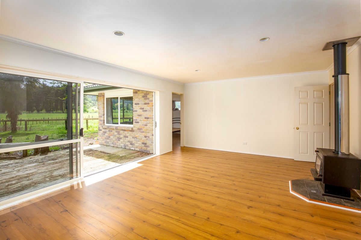 210D Logan Road, Buckland, Pukekohe - Carousel 2