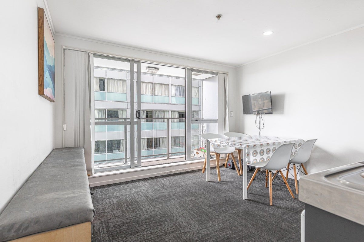 8J/34 Kingston Street, Auckland Central, Auckland - Carousel 1