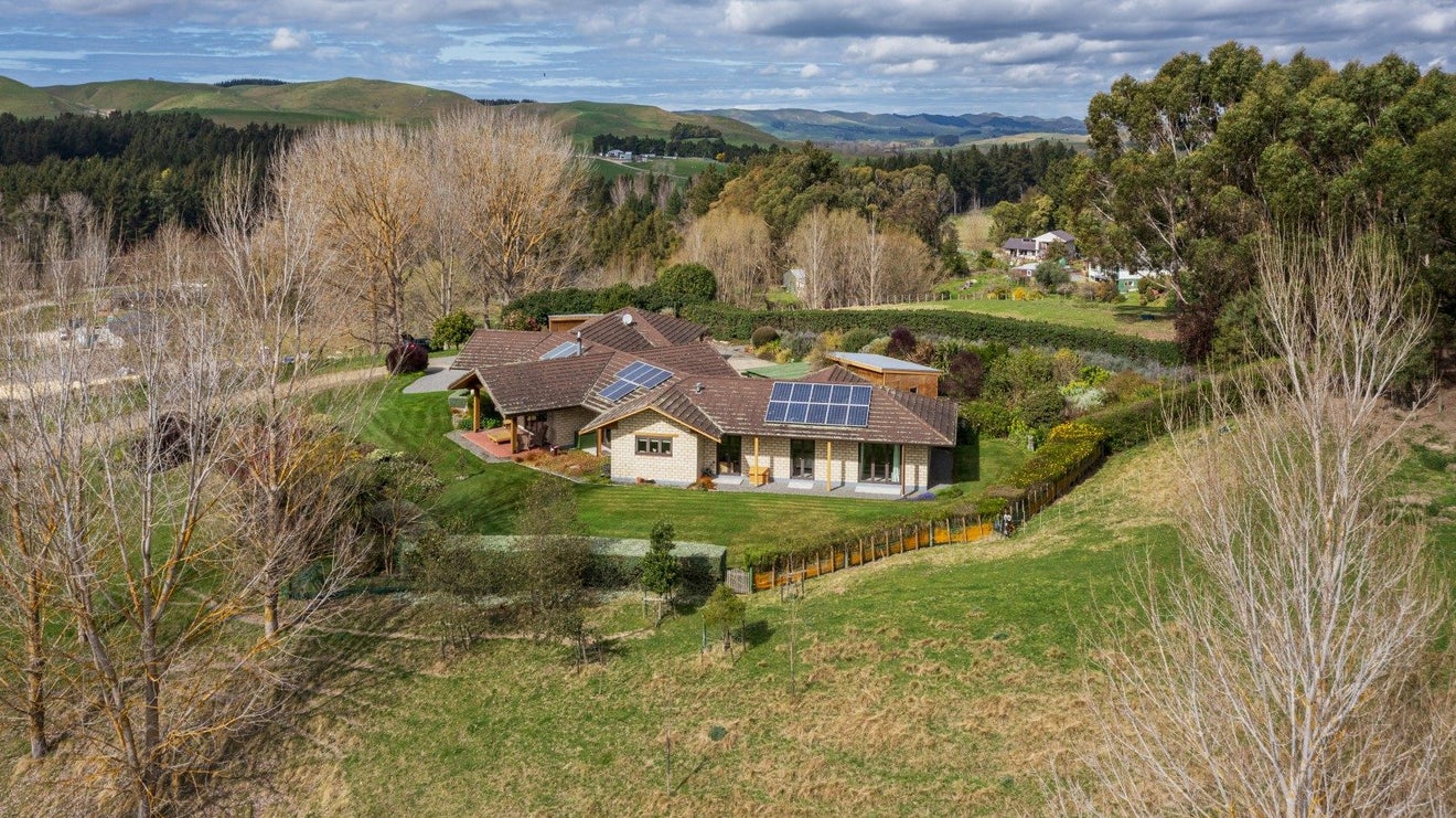 99 Ireland Road, Otane - Carousel 1