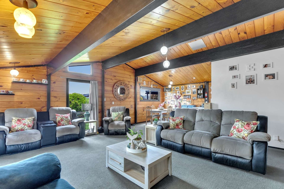 71 Springvale Road, Springvale, Whanganui - Carousel 1