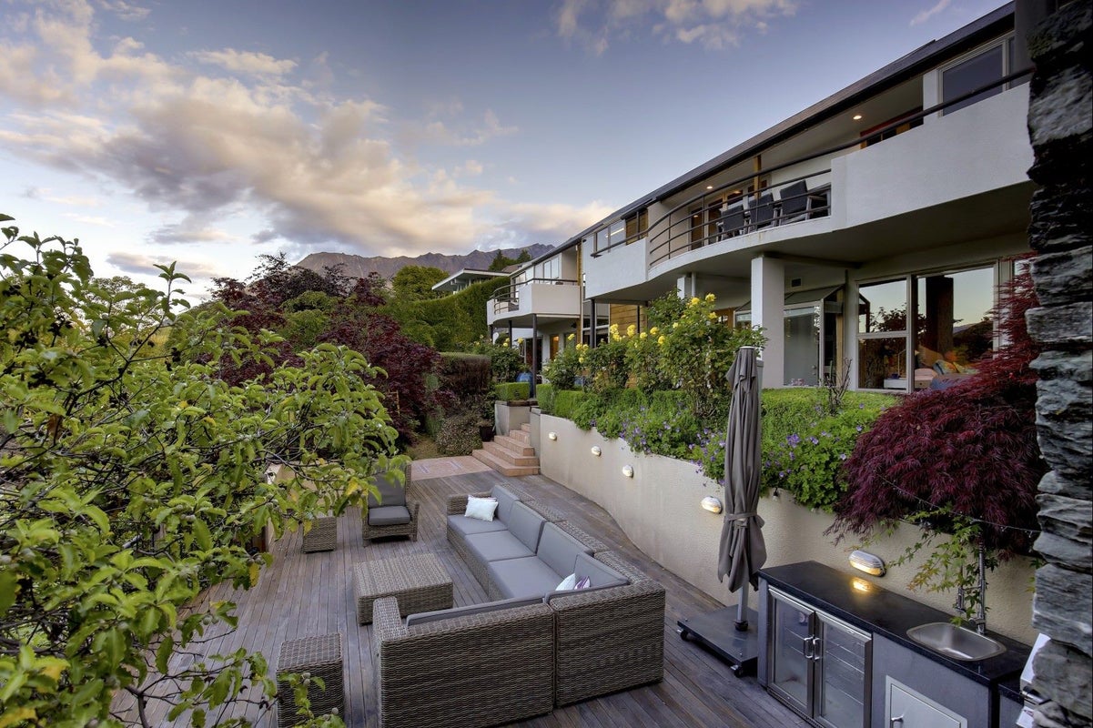 15 Loop Road, Kawarau Falls, Queenstown - Carousel 2