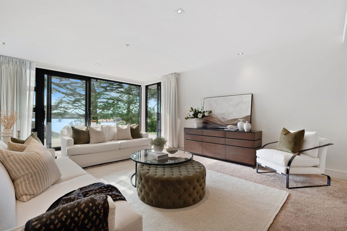 15/258 Hurstmere Road, Takapuna, Auckland - Carousel 1