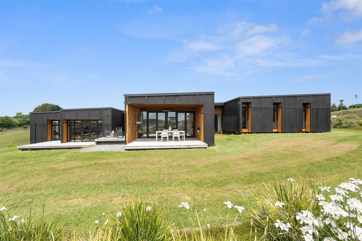 50 Dromara Drive, Rotokauri, Hamilton - Carousel 3
