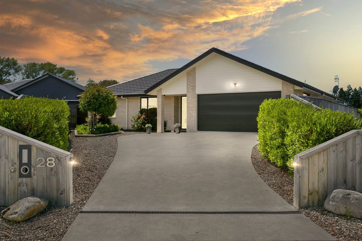 28 Huka Heights Drive, Rangatira Park, Taupo - Carousel 1