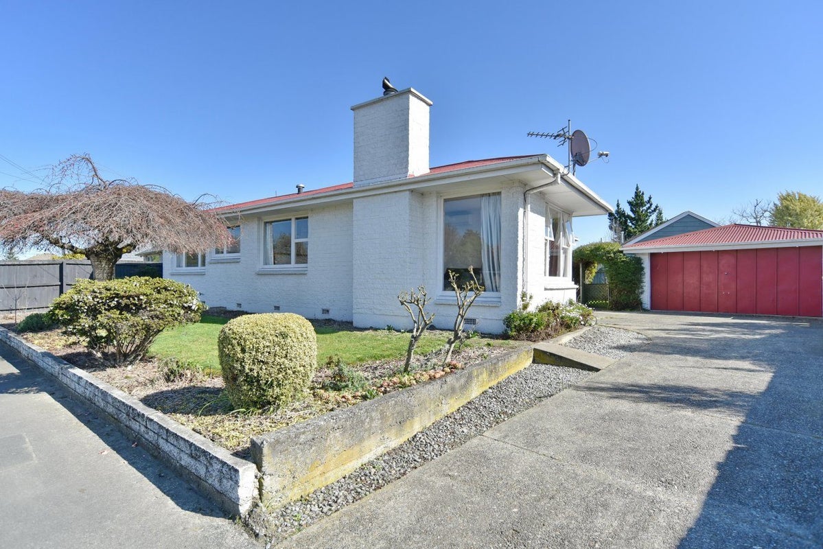 9 Murdoch Street, Bryndwr, Christchurch - Carousel 1