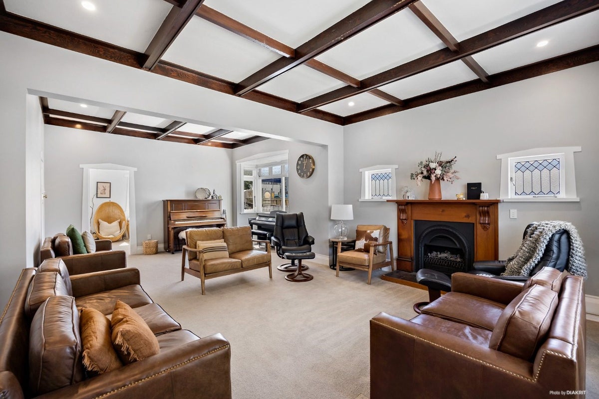 3 Erson Avenue, Royal Oak, Auckland - Carousel 2