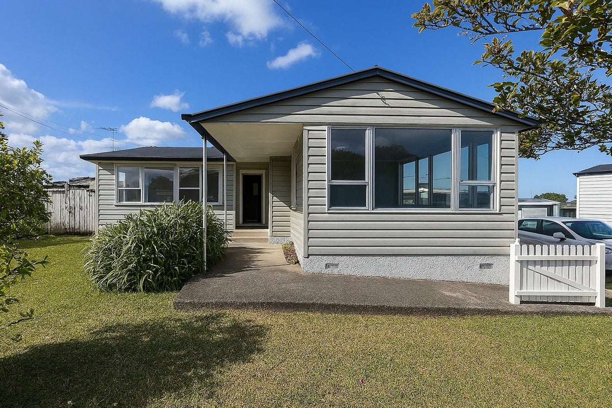 40 Commissariat Road, Mount Wellington, Auckland - Carousel 1