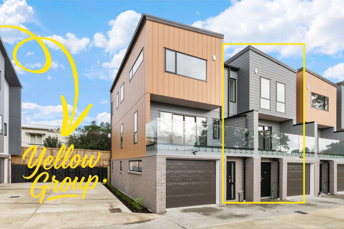 4/18 Pine Street, New Lynn, Auckland - Carousel 1