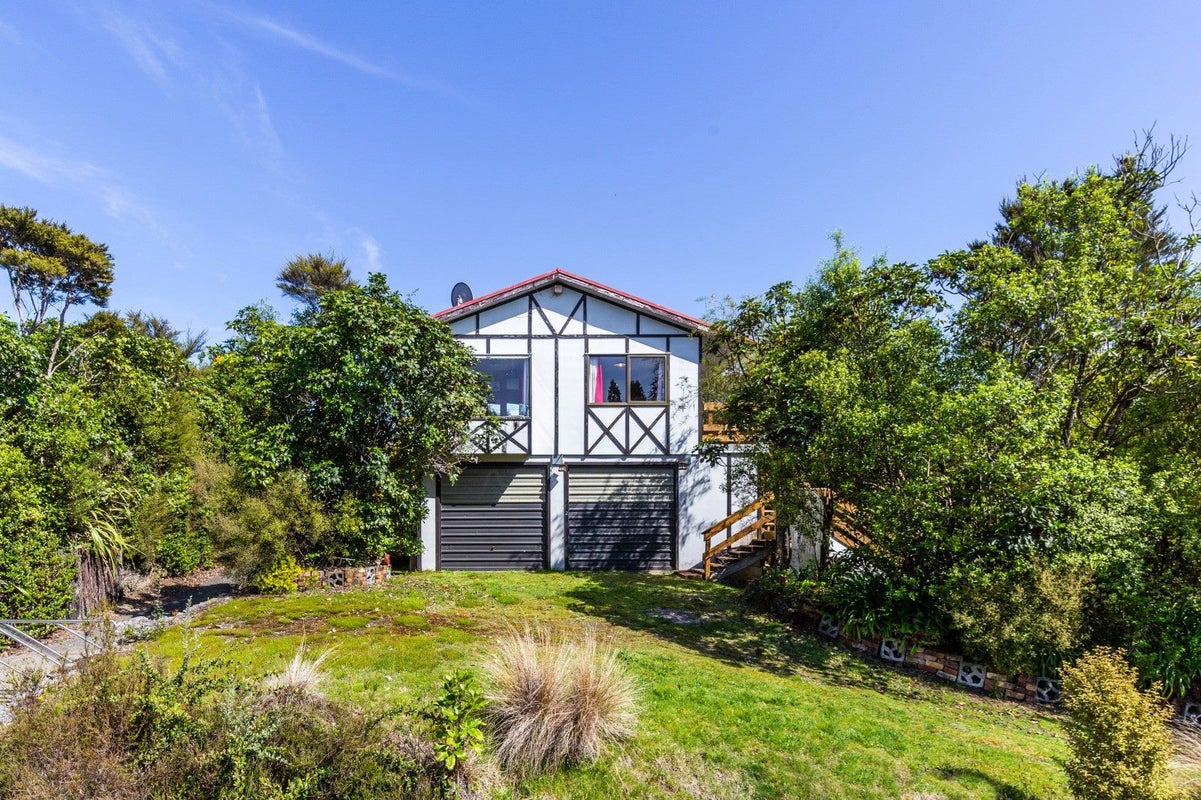 2 Taringa Avenue, Kuratau, Turangi - Carousel 1