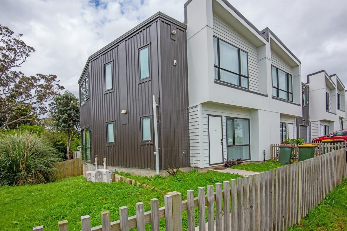 27D Swaffield Road, Papatoetoe, Auckland - Carousel 2