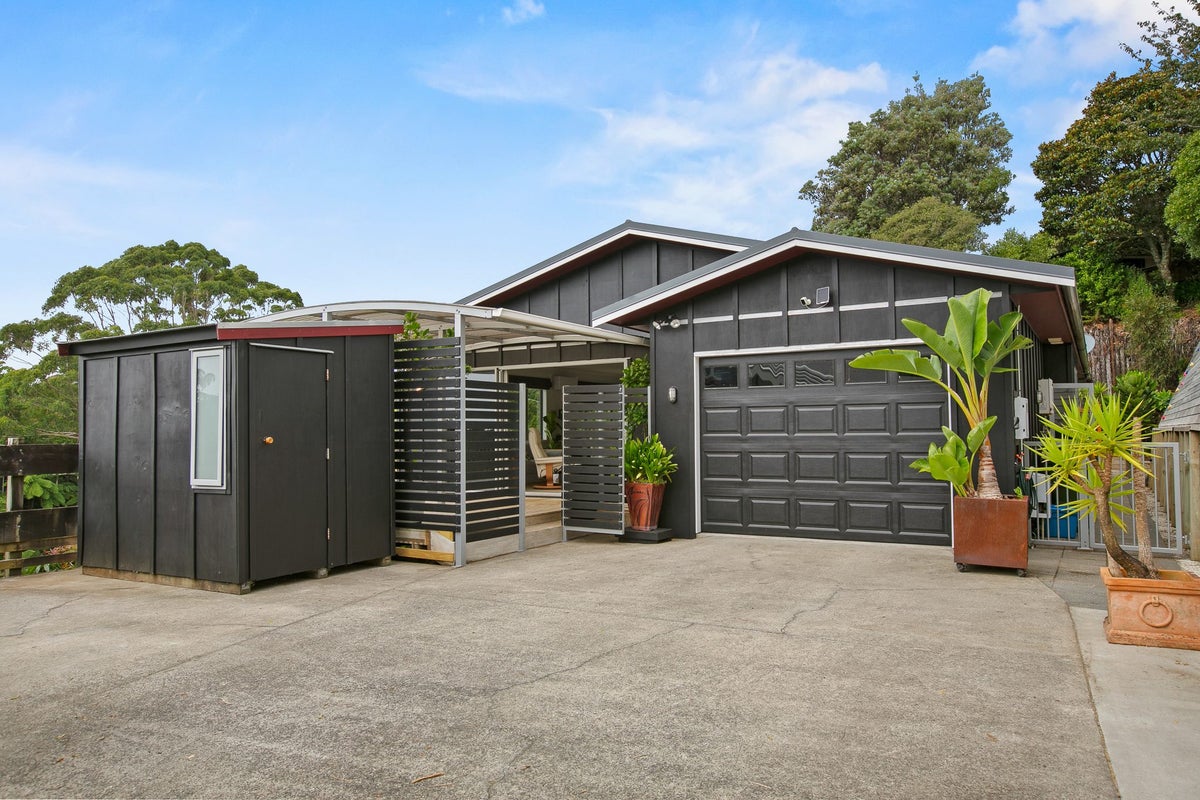 142A Heta Road, Highlands Park, New Plymouth - Carousel 22