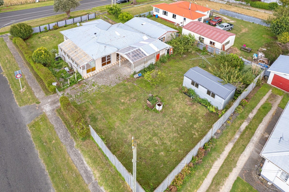 104 Weraroa Road, Waverley, Waverley - Carousel 2