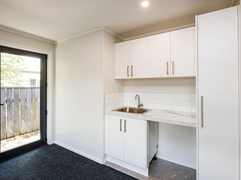 38B Kingston Street, Awapuni, Palmerston North - Carousel 26