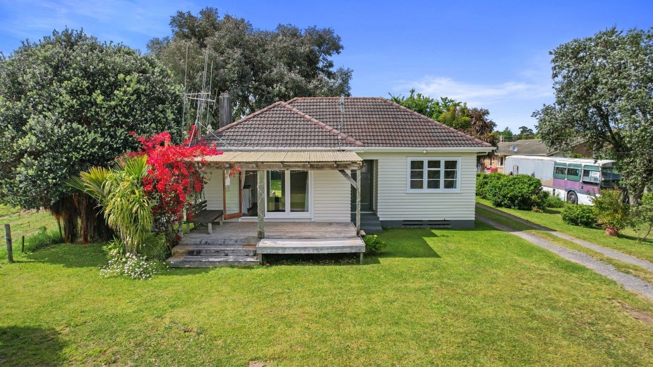208 Bethlehem Road, Bethlehem, Tauranga - Carousel 1