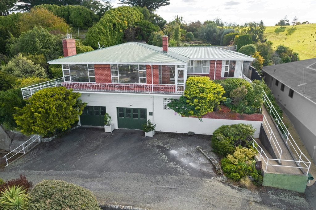 90 Aln Street, Oamaru, Oamaru - Carousel 1