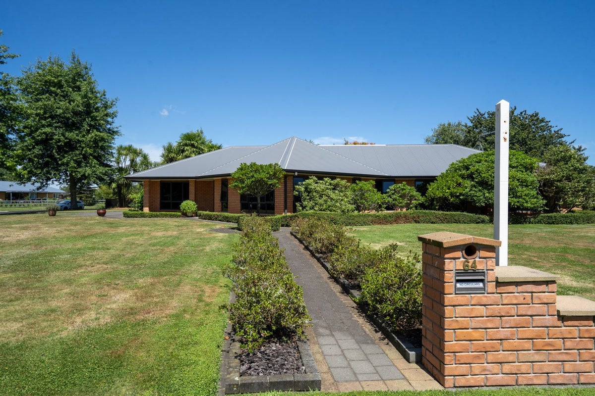 64 Cowley Drive, Leamington, Cambridge - Carousel 2