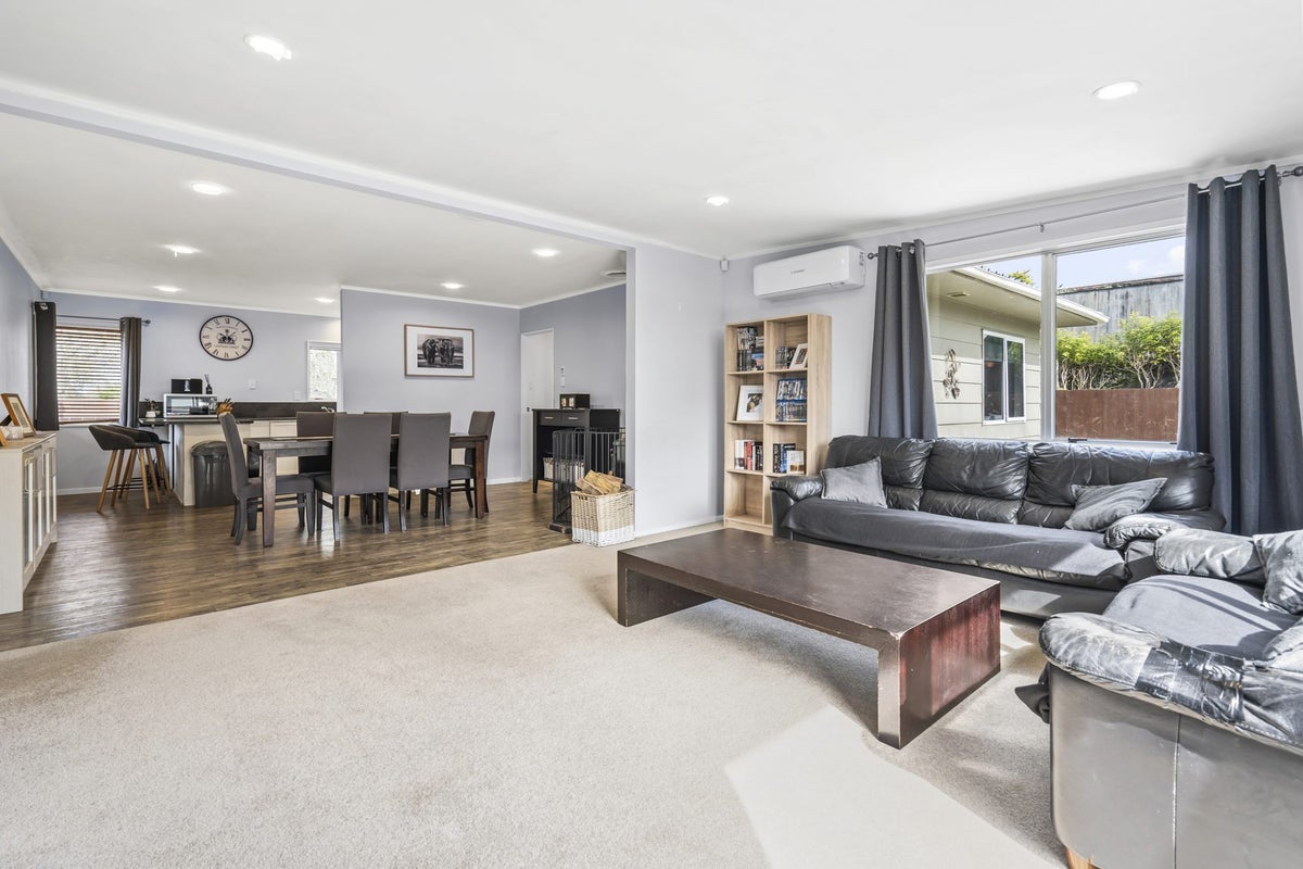 15 Sewell Place, Leamington, Cambridge - Carousel 2